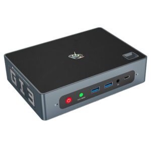 Mini PC Intel NUC di Beelink GTi 10 Windows - Vista frontale con pulsante di accensione, pulsante di reset CMOS, 2x USB Type-A 3, jack per cuffie e microfono da 3,5 mm e USB Type-C