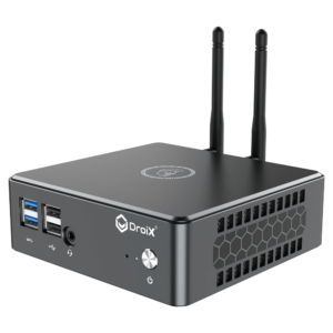 Proteus by DroiX Windows Mini PC - Se muestra desde la parte frontal con 2x USB 3.0 Tipo-A, 2x USB Tipo-A 2.0, 1x 3.5mm Headphone&amp;Mic combo