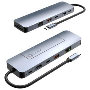 DroiX NH8 USB Hub med NVMe gengiver begge sider med NVMe-cover på