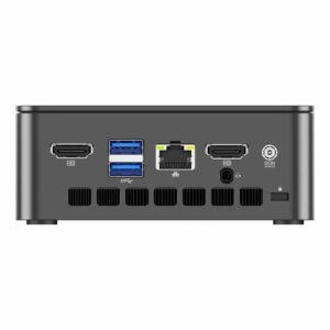 Rückansicht des GMKtec G3 N100 Mini-PCs mit einer Reihe von Eingangs-/Ausgangsanschlüssen. Das Layout umfasst HDMI-, USB-, Ethernet- und Audio-Anschlüsse, die für umfassende Konnektivität sorgen. Das kompakte und effiziente Design gewährleistet einfachen Zugang und vielseitige Funktionalität