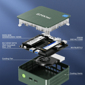 Mini PC GMKtec G3 N100, que muestra su elegante diseño negro con un acabado liso, un botón de encendido y rejillas de ventilación. El panel frontal minimalista acentúa su estética compacta y moderna.